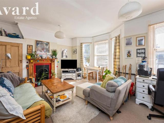 Flat for sale in Round Hill, Brighton & Hove