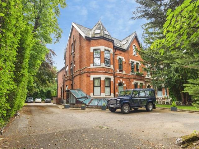 Flat for sale in Georgia, Greater Manchester