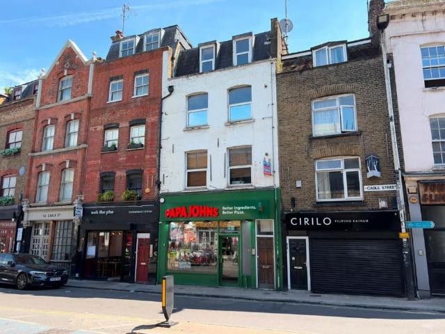 Flat for sale in St. George in the East, Wapping