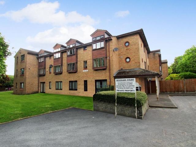 Flat for sale in Cowley, Greater London