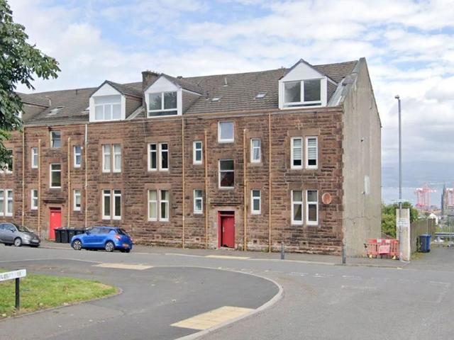Flat for sale in Greenock, Scotland