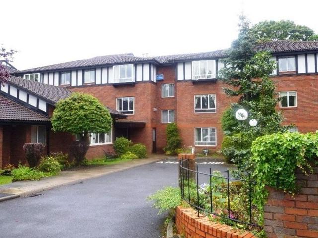 Flat for sale in Trafford Park, Greater Manchester