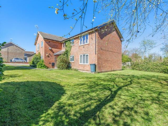 Flat for sale in Eastbridge, Suffolk