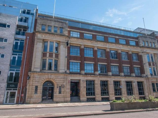Flat for sale in Highfields, Old Wharf