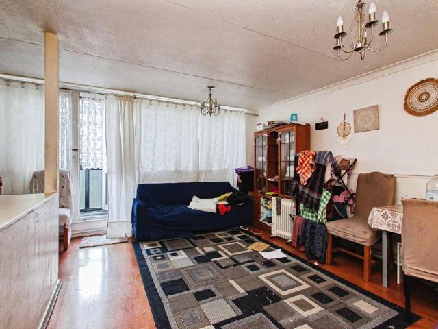 Flat for sale in St. George in the East, Shadwell