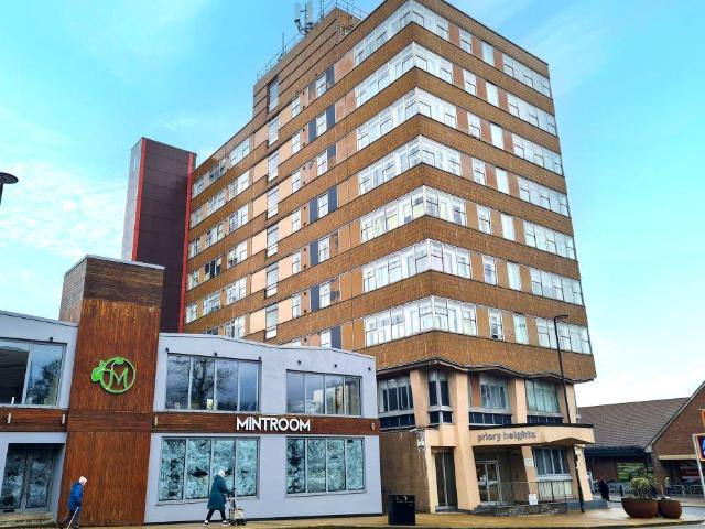 Flat for sale in Dunstable, Isle Of Man