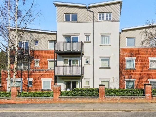 Flat for sale in Holywell Estate, North Watford