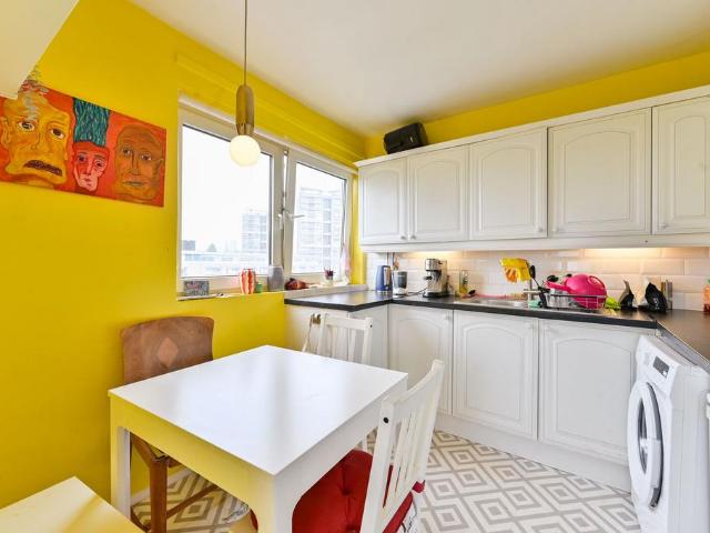 Flat for sale in Elephant and Castle, Greater London
