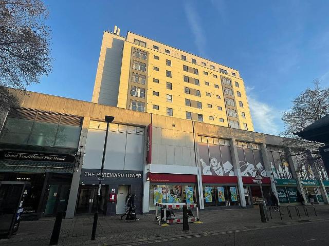 Flat for sale in Eastgate, Peterborough