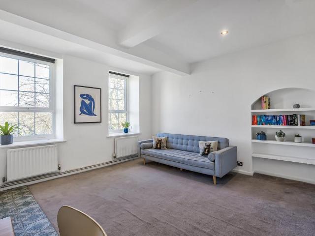 Flat for sale in Streatham Hill, Isle Of Man