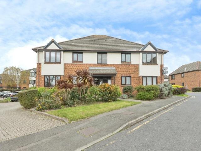 Flat for sale in Milton, Hamerton