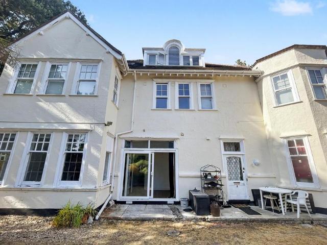 Flat for sale in Winton, Bournemouth