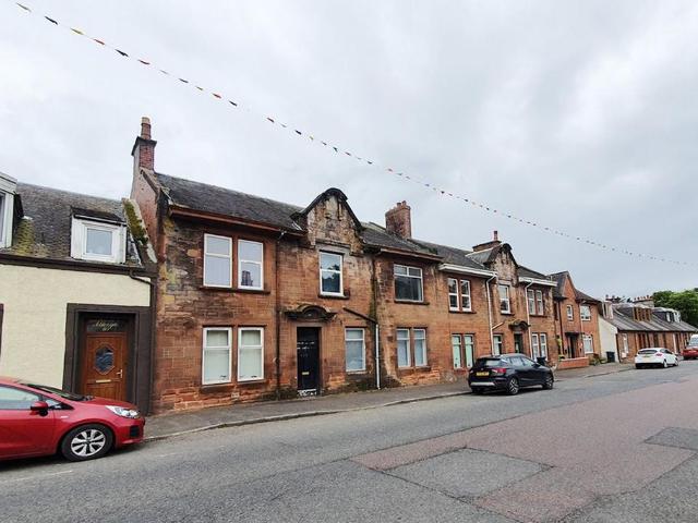 Flat for sale in Darvel, Scotland