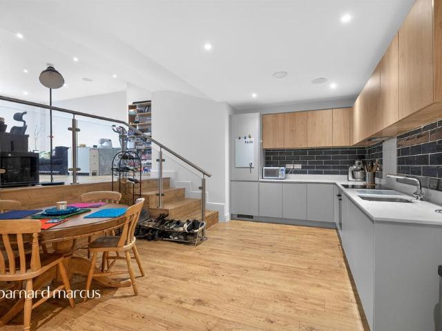 Flat for sale in Pachesham Park, Surrey