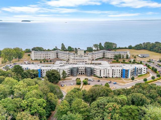 Flat for sale in Barry, Wales