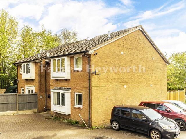 Flat for sale in Lancaster, Lancashire