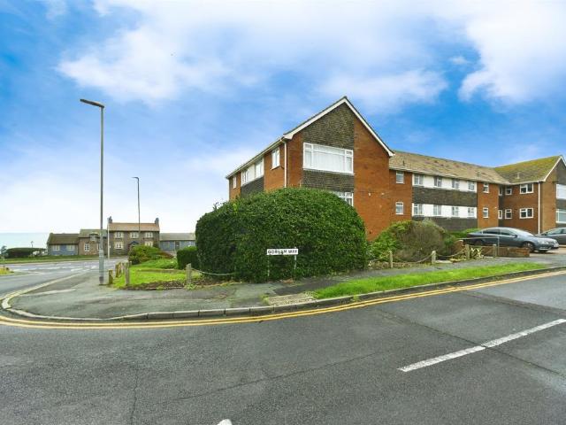 Flat for sale in Telscombe, Iford