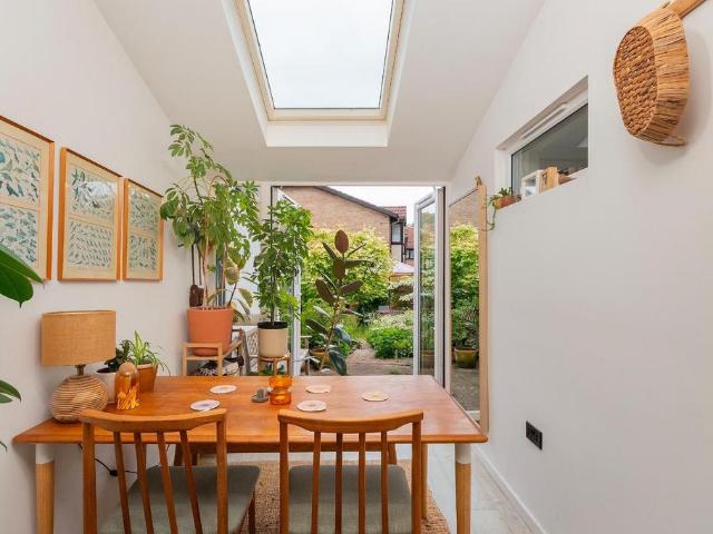 Flat for sale in Feckenham, City Of Bristol