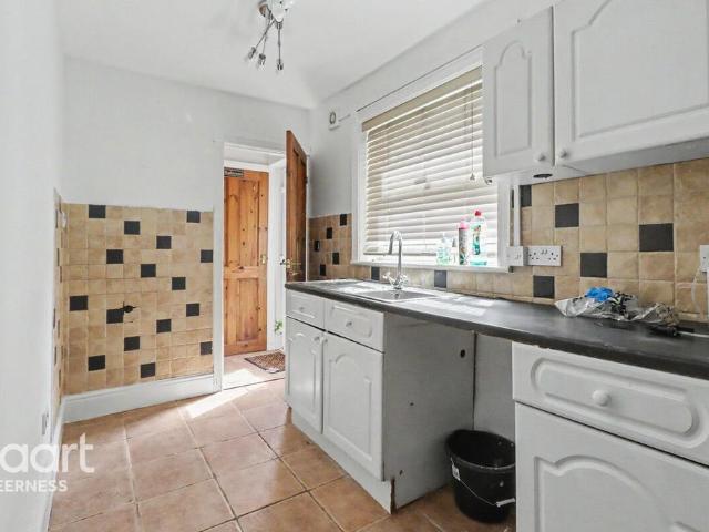 Flat for sale in Sheerness, Oad Street
