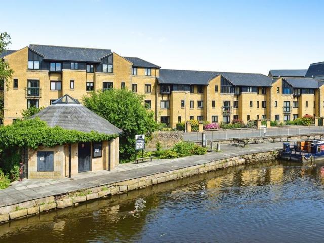 Flat for sale in Aldcliffe, Lancaster
