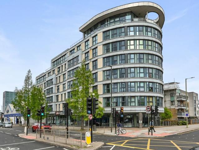 Flat for sale in Colindale, Greater London