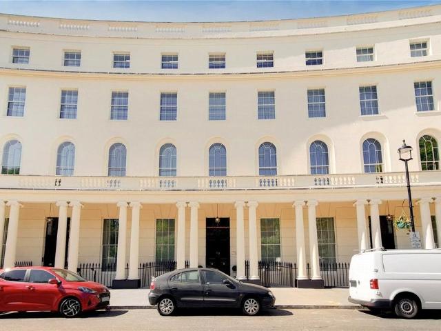 Flat for sale in East Marylebone, Marylebone
