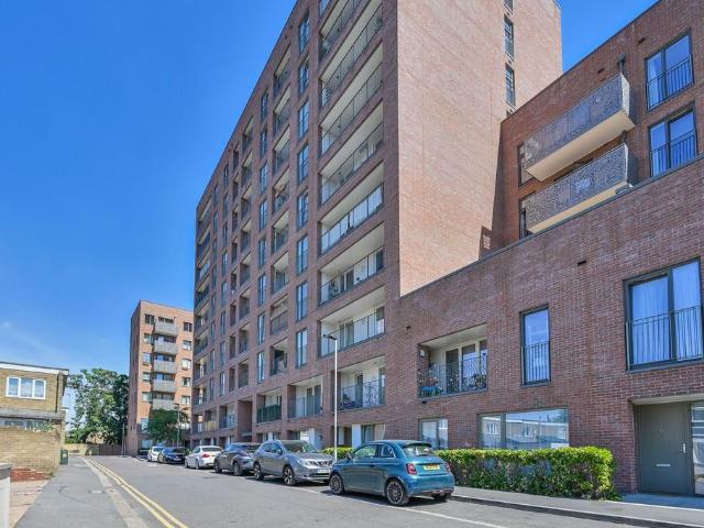 Flat for sale in Canning Town, Isle Of Man