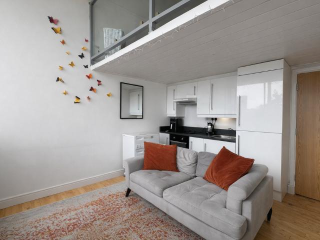 Flat for sale in St Matthew's, Old Wharf