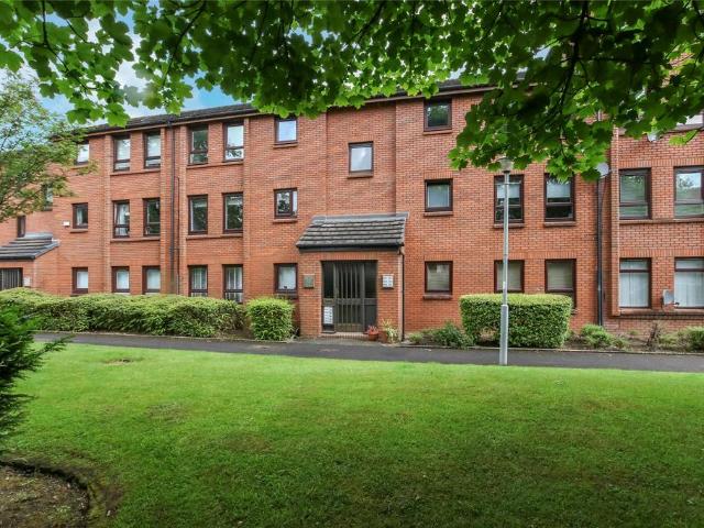 Flat for sale in Whitehill, Hamilton
