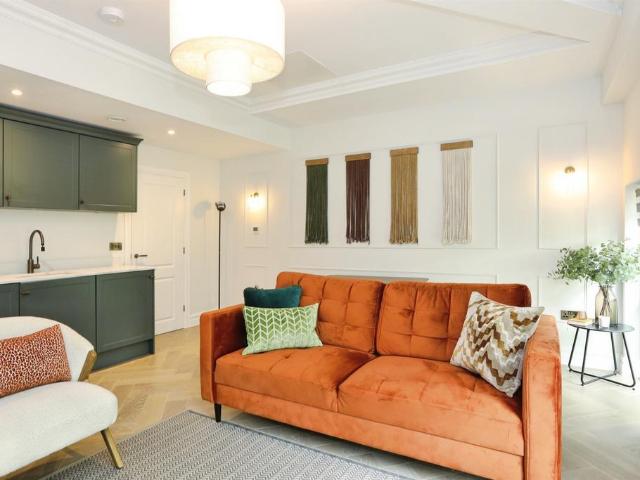 Flat for sale in St James, Sandown Park