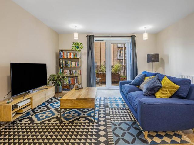 Flat for sale in London Borough of Bromley, Greater London
