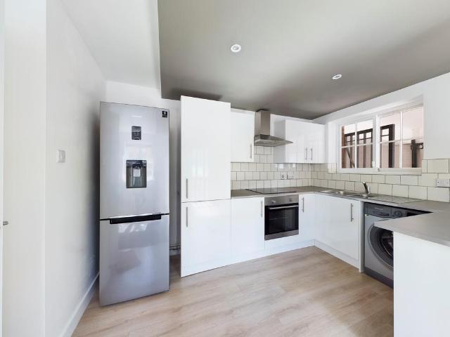 Flat for sale in St. Mildred's, The Bridge