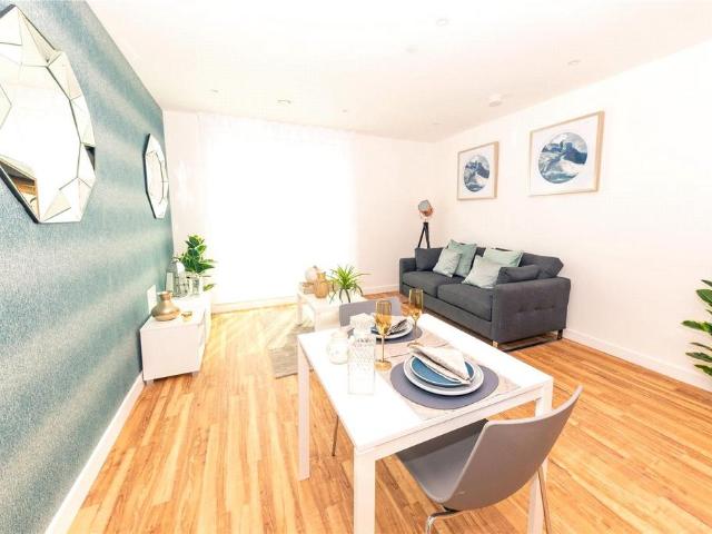 Flat for sale in Brompton, Gillingham