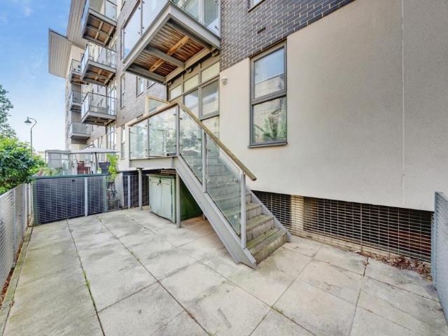 Flat for sale in Swanscombe and Greenhithe, Monks Orchard
