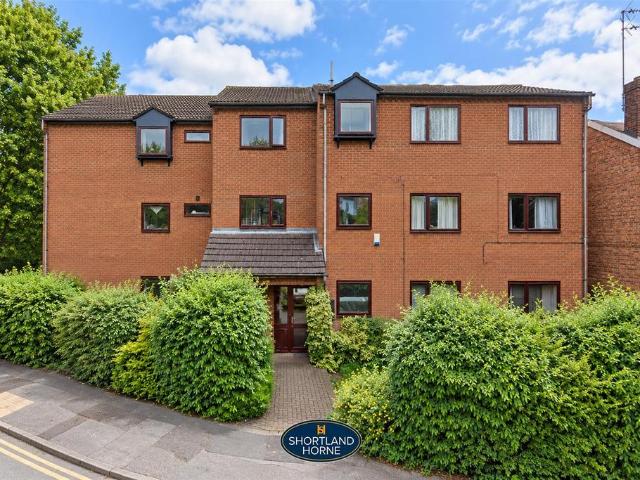 Flat for sale in Fenside, Coventry