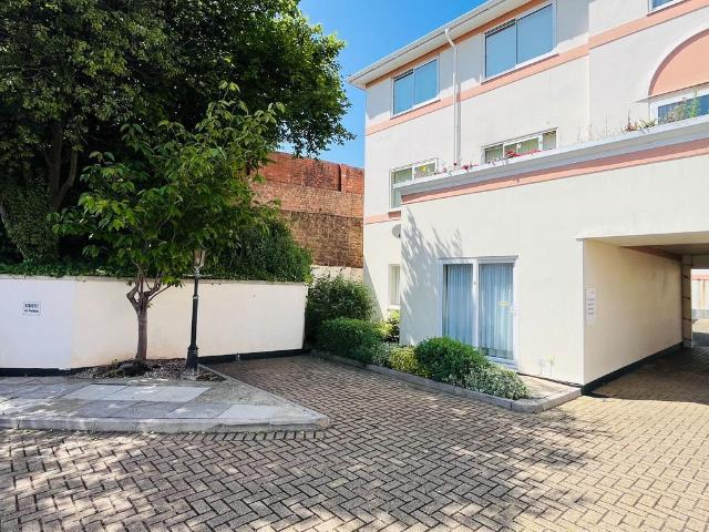 Flat for sale in St Michaels, Livermead