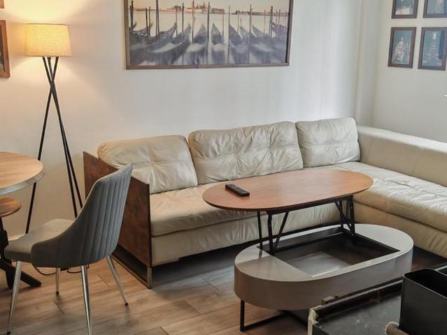 Flat for sale in Shepherd's Bush, Greater London