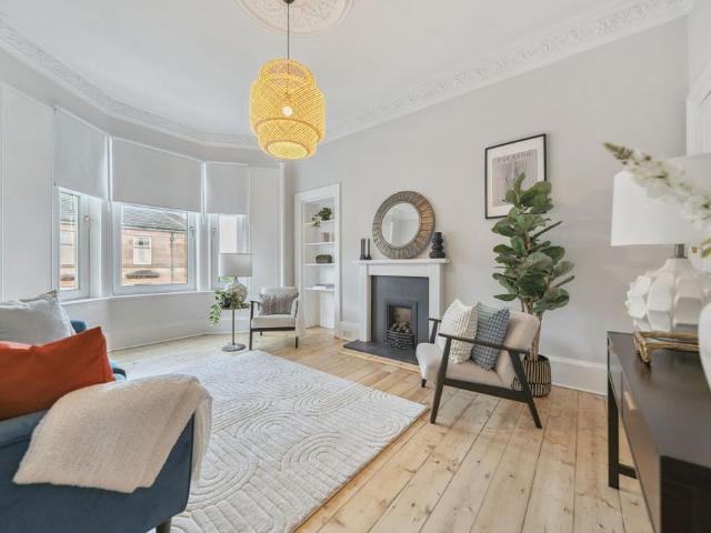 Flat for sale in Mount Florida, Scotland