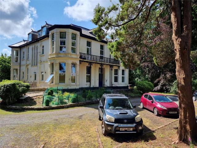 Flat for sale in Weir Quay, Devon