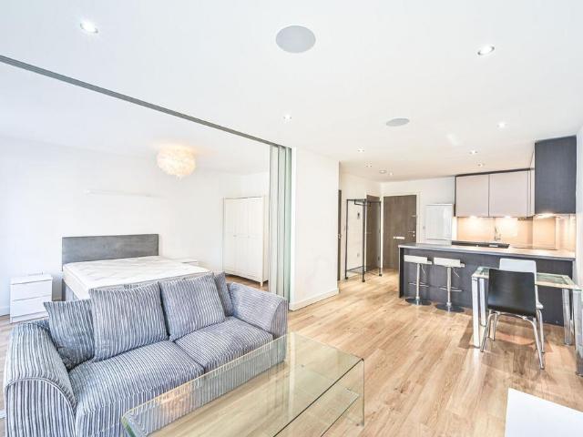 Flat for sale in Colindale, Isle Of Man