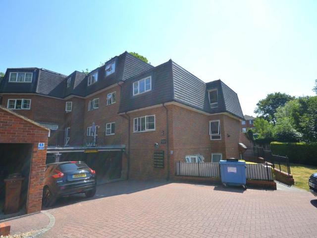 Flat for sale in Chesham