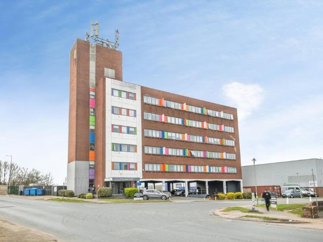 Flat for sale in Key Street, Suffolk