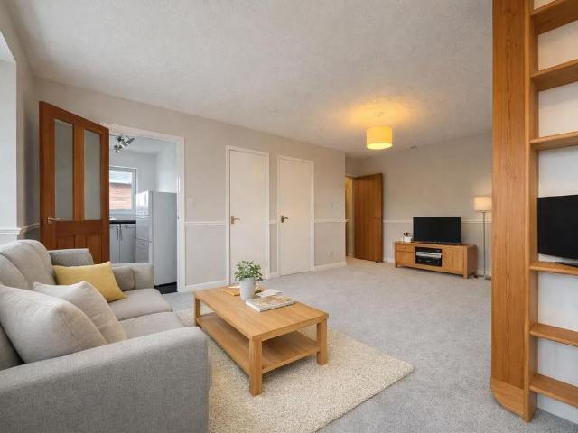 Flat for sale in Sherwood, Sandown Park