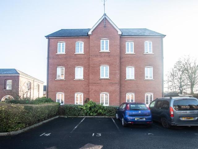 Flat for sale in Prestolee, Lee Bank
