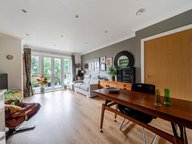 Flat for sale in London Borough of Merton, Greater London