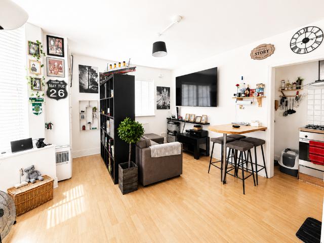 Flat for sale in Five Acres, Hertfordshire
