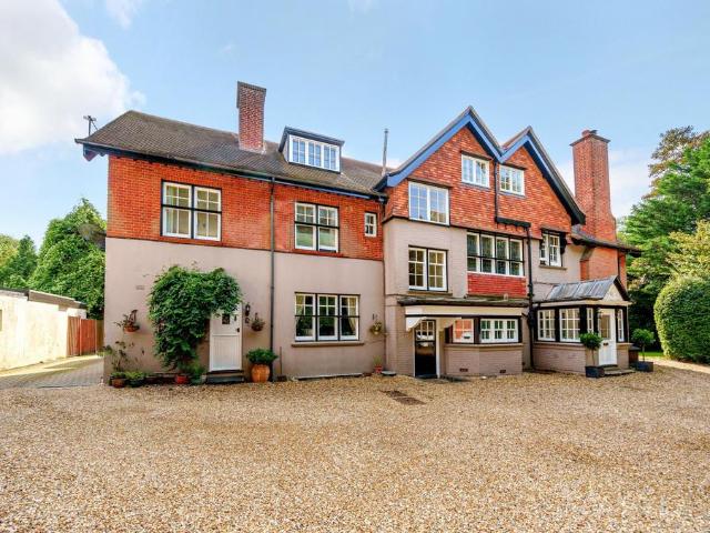 Flat for sale in Hawford, Hampshire