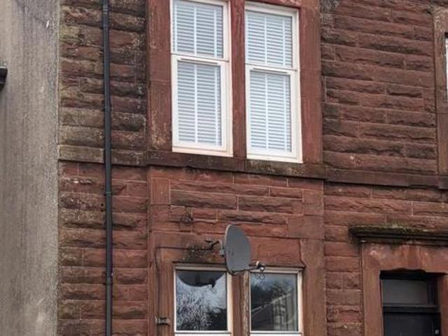 Flat for sale in Largs, Scotland