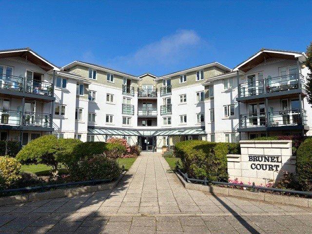 Flat for sale in North Weston, Portishead