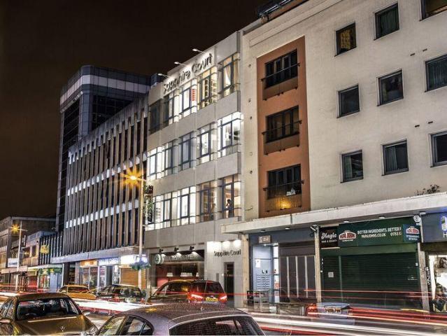 Flat for sale in Slough